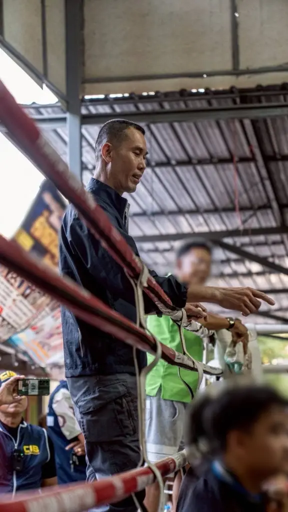 งามไส้ค่ายมวยดัง ตร.บุกทลายรวบผู้ดูแล ช่วยเหยื่อหลายราย