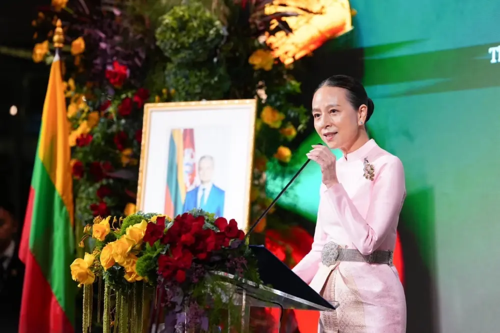 เฉลิมฉลองวันครบรอบ 108 ปี การสถาปนาอิสรภาพ  และครบรอบ 36 ปี แห่งการฟื้นฟูเอกราชสาธารณรัฐลิทัวเนีย