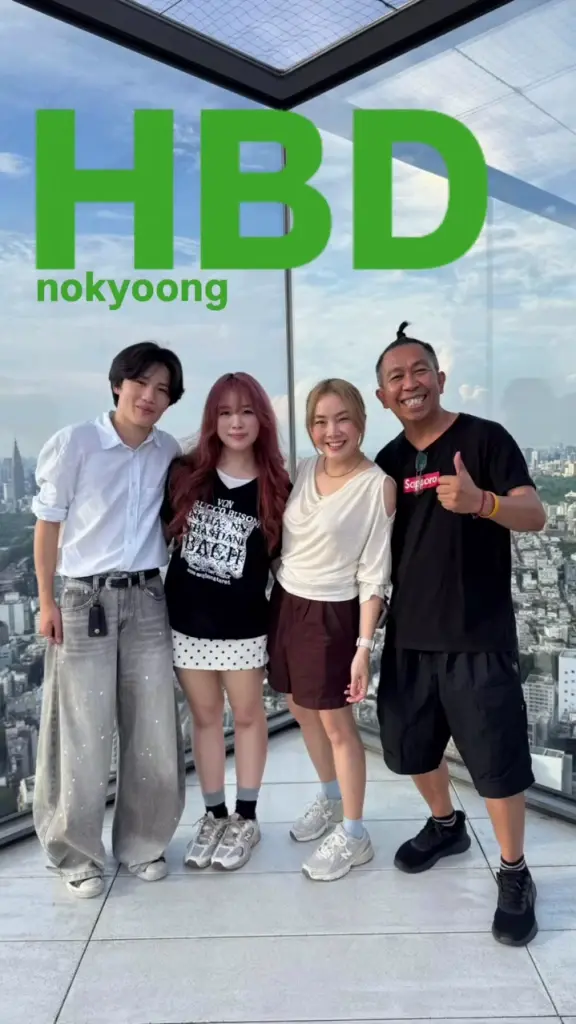 เซอร์ไพรส์อบอุ่น ฉลองวันเกิดลูก 18 ปีที่ญี่ปุ่น ยิ่งโตยิ่งสวยคม