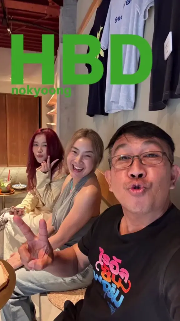 เซอร์ไพรส์อบอุ่น ฉลองวันเกิดลูก 18 ปีที่ญี่ปุ่น ยิ่งโตยิ่งสวยคม
