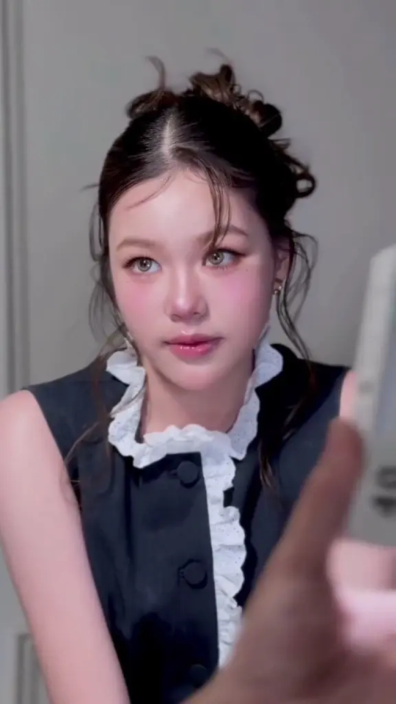 "น้องณิริน" สลัดลุคเด็กน้อย โตเป็นสาวฉายแววซุปตาร์ตามรอยแม่