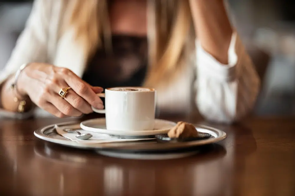 ชายวัย 60 ดื่มกาแฟทุกวัน 6 เดือนผ่านไป ผลที่ออกมา หมอยังกุมขมับ