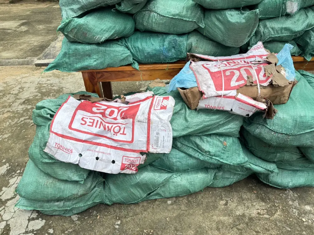 สกัดจับกระบะตู้ทึบขนหนังหมูเยอรมนีหนีภาษี 720 กิโลฯ คาถนน