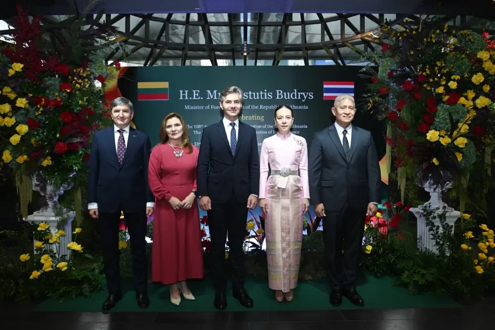 เฉลิมฉลองวันครบรอบ 108 ปี การสถาปนาอิสรภาพ  และครบรอบ 36 ปี แห่งการฟื้นฟูเอกราชสาธารณรัฐลิทัวเนีย