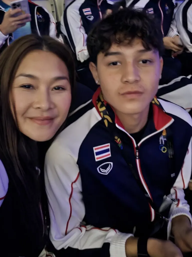 หล่อเก่งครบสูตร ลูกชาย "ลูกเกด เมทินี" คว้าตั๋วฉลามหนุ่มทีมชาติ