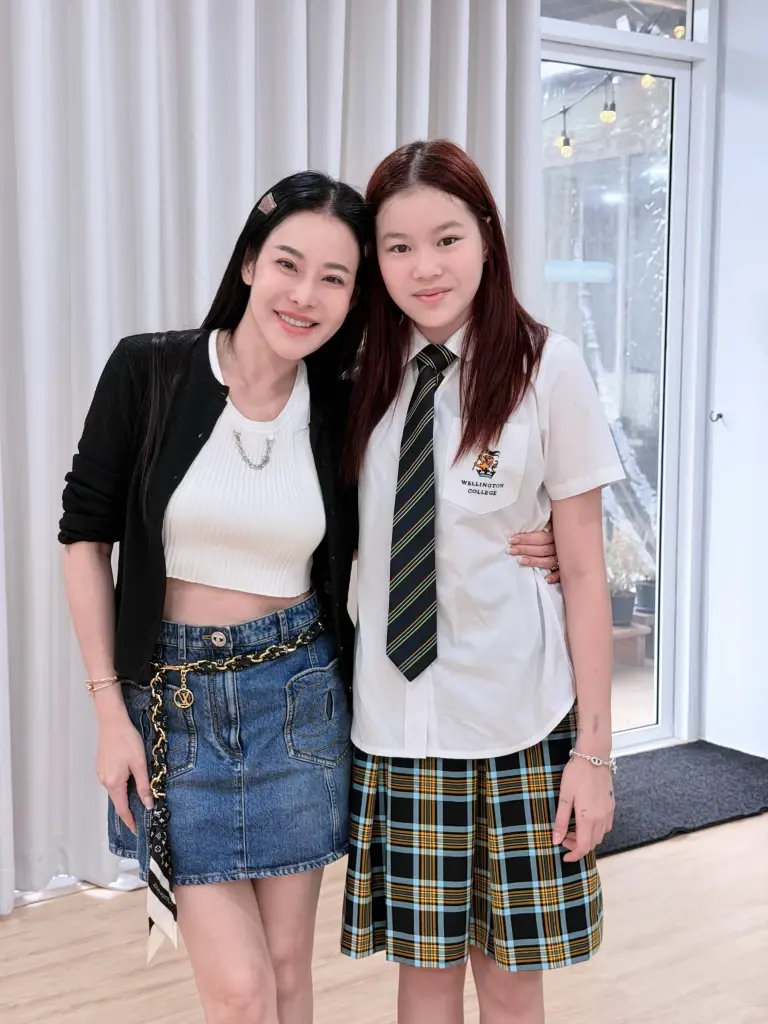 "น้องณิริน" สลัดลุคเด็กน้อย โตเป็นสาวฉายแววซุปตาร์ตามรอยแม่