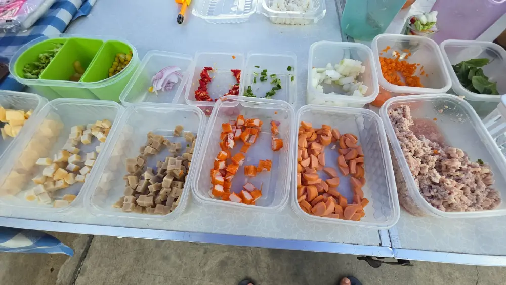 ข้าวไข่เจียวอุทัยธานีแบกทุนไข่ไก่แพง ตรึงราคาเดิมช่วยลูกค้า