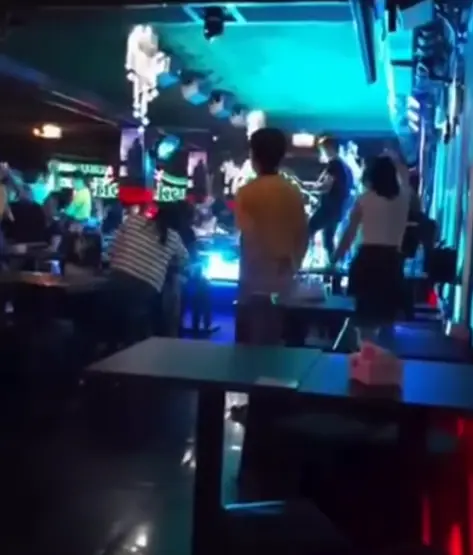เพจดังเปิดคลิป นาทีก่อนเกิดเหตุเพลิงไหม้โรงเบียร์ เห็นแล้วสลดใจ
