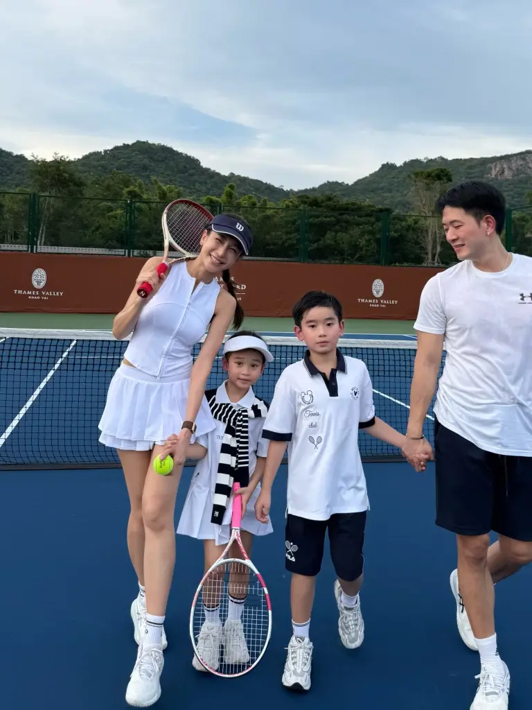 ลูกชาย "เนย โชติกา" ยิ่งโตยิ่งหล่อ แฟนคลับทักฉายแววพระเอกชัดมาก