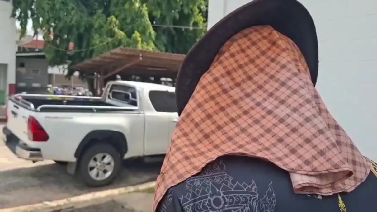 ตร.รวบหนุ่มกระบะชิ่งค่าน้ำมัน 2 พัน พ่อพามอบตัววอนสังคมให้อภัย