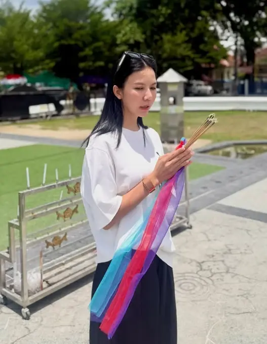 "จ๊ะ นงผณี" เผยเลขหางประทัด หลังขอพรศาลหลักเมืองนครศรีธรรมราช