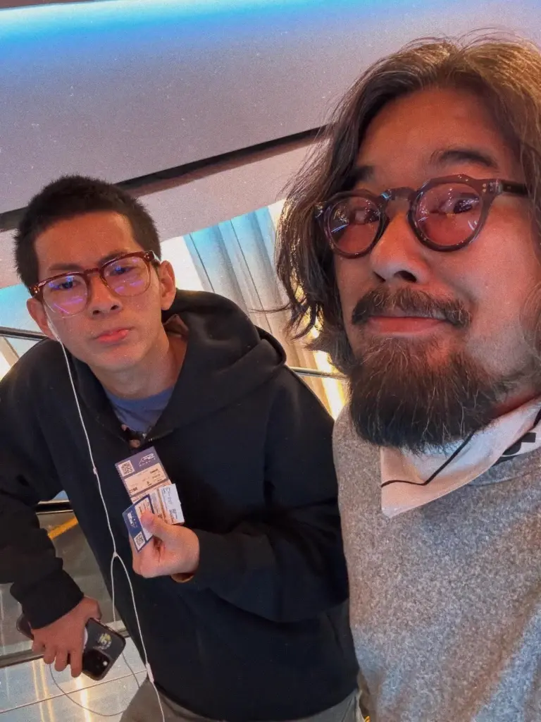 นานๆ เห็นที  "น้องคีตะ" ลูกชาย "ลีโอ พุฒ" ฉายออร่าความหล่อวัย 17 ปี