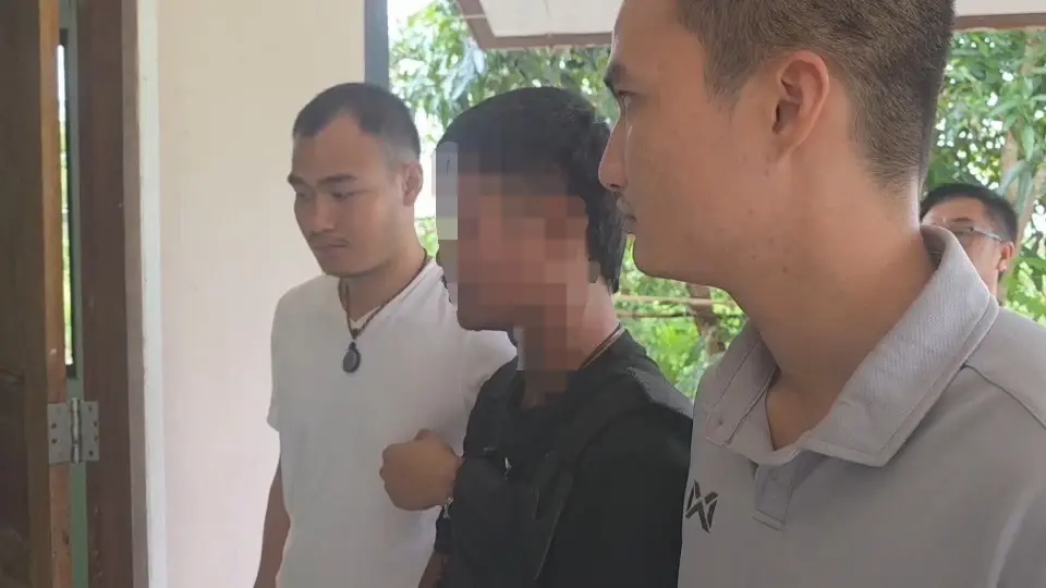 คนอุทัยธานีดุ ฉุนถูกว่าร้องเพลงไม่ชัด ใช้ค้อนทุบหัวดับ