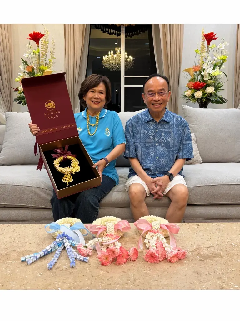 พีท กันตพร โพสต์ภาพกราบคุณแม่วันแม่ 2569 มอบพวงมาลัยทองคำแท้  