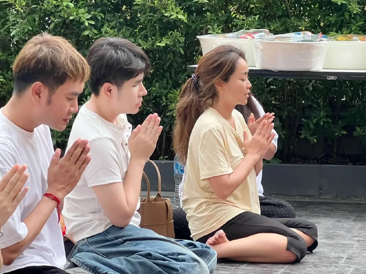 ส่องสนั่น "จูน กษมา" ทำบุญวันเกิด เลี้ยงผีไร้ญาติ เลขธูปโผล่