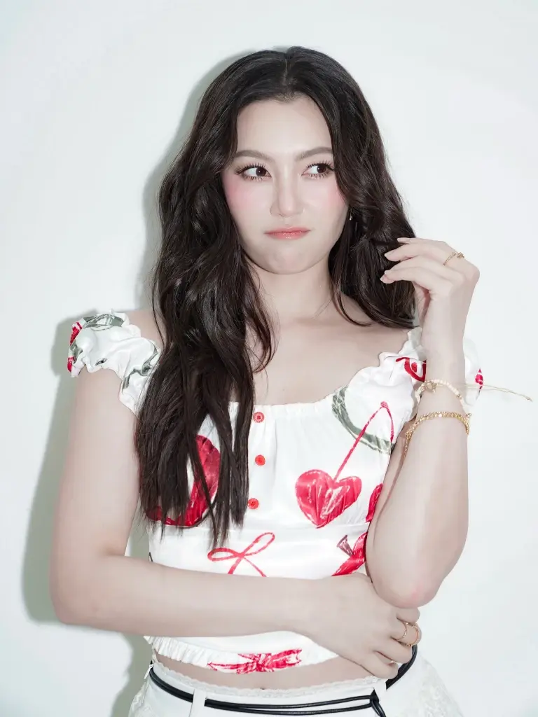 สนิทแน่นแฟ้น นางเอกสาวซุปตาร์ จัดหนักเปย์ของหรูให้ ก้อง ห้วยไร่