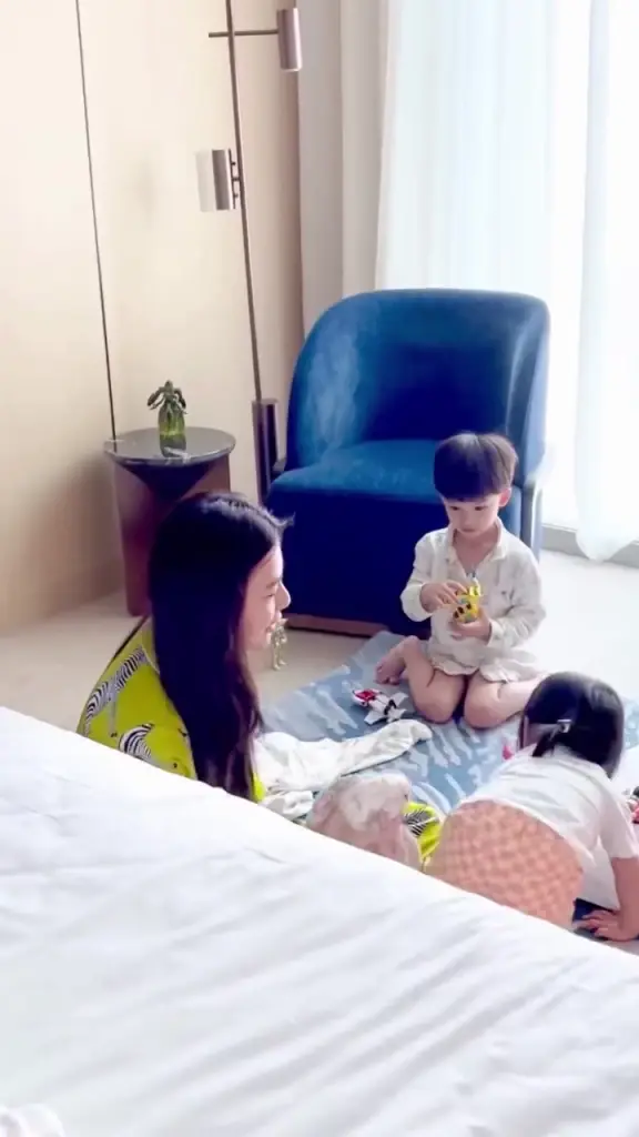 มุมอบอุ่นของ  ดิว อริสรา  เผยโมเมนต์น่ารักกับลูกๆ พร้อมคำสุดซึ้ง