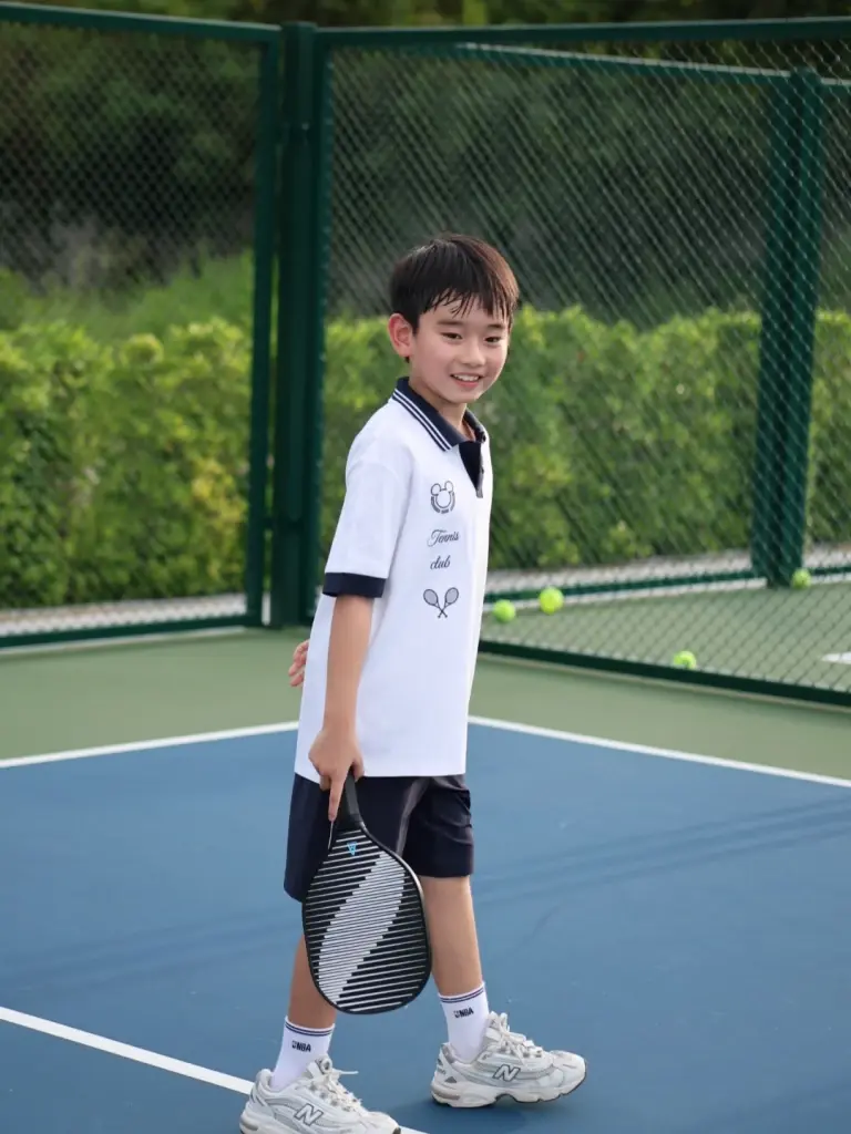 ลูกชาย "เนย โชติกา" ยิ่งโตยิ่งหล่อ แฟนคลับทักฉายแววพระเอกชัดมาก