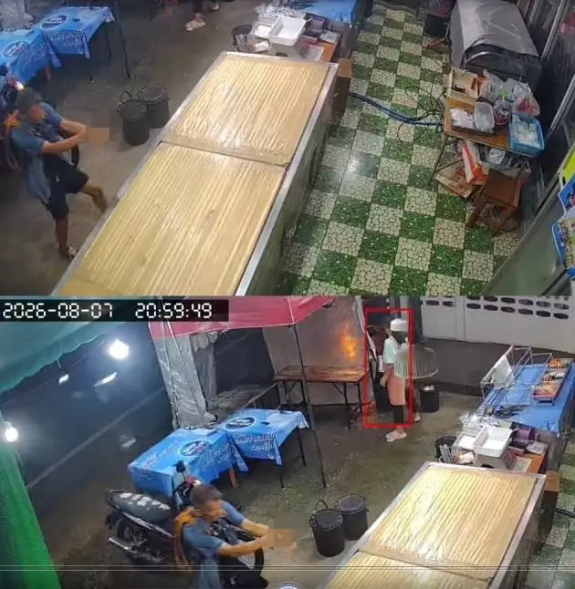 นาทีชีวิต! อดีตตำรวจเมาคลั่ง บุกรัวยับคาบ้านต่อหน้าเด็ก!