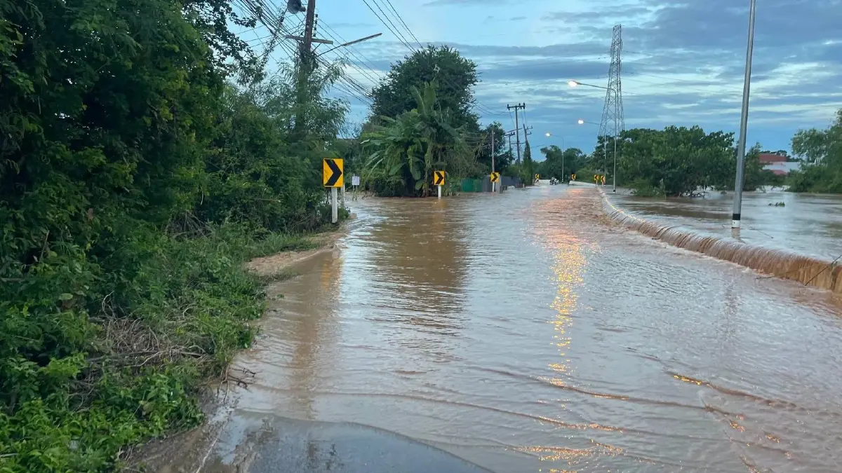 น้ำป่าสักเอ่อท่วมหล่มสักยังเกินวิกฤต! ล่าสุดเริ่มลดลงช้าๆ