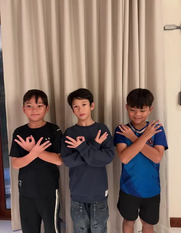ภาพบีบหัวใจ "น้องโพธิ์" กอด "น้องมิก้า" ในวันที่สูญเสียครั้งใหญ่