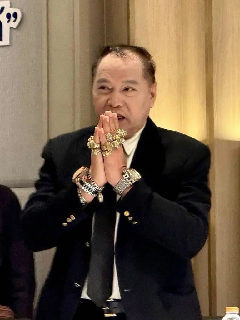 เปิดประวัติ  "วรเดช ช่างบุ" ที่ปรึกษา ป้าดา - ทายาท โปรไฟล์ไม่ธรรมดา