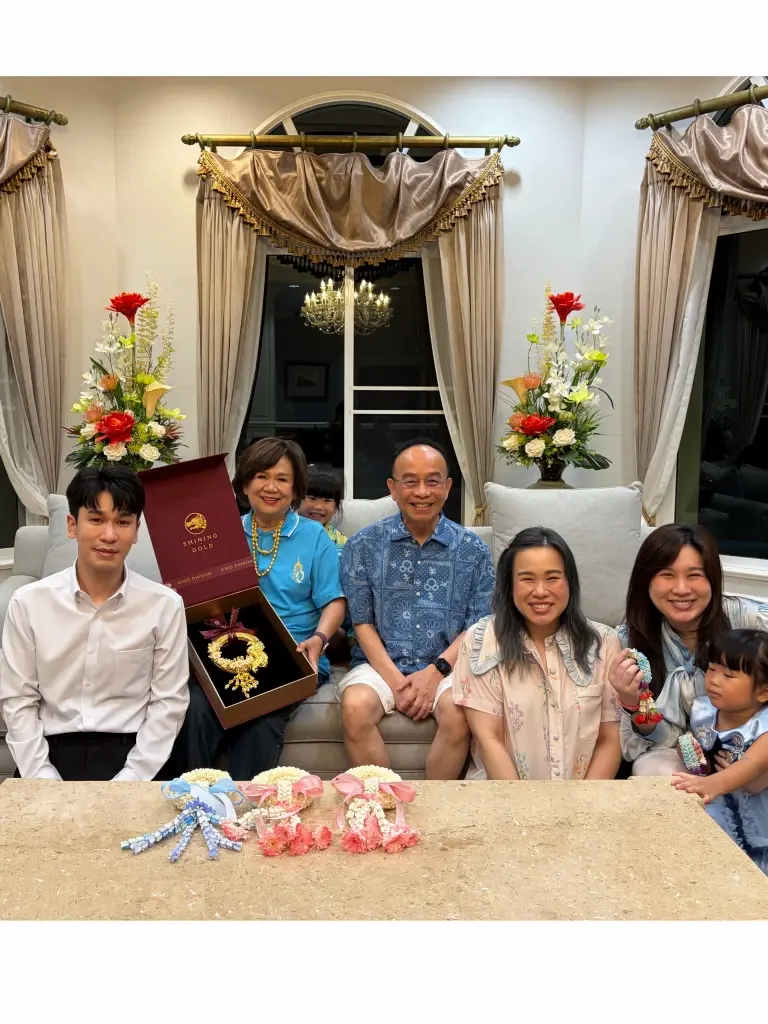 พีท กันตพร โพสต์ภาพกราบคุณแม่วันแม่ 2569 มอบพวงมาลัยทองคำแท้  