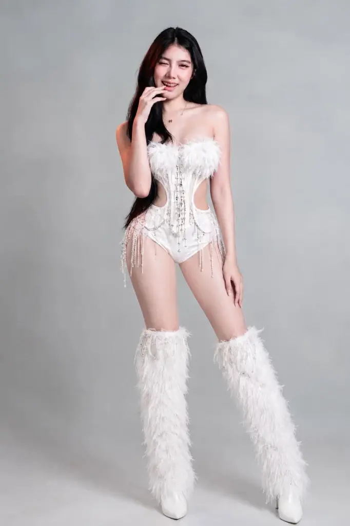 จำแทบไม่ได้ “น้องน้ำเพชร ตีสิบ” ลูกสาวตลกดัง โตเป็นสาวสวยแซ่บ 