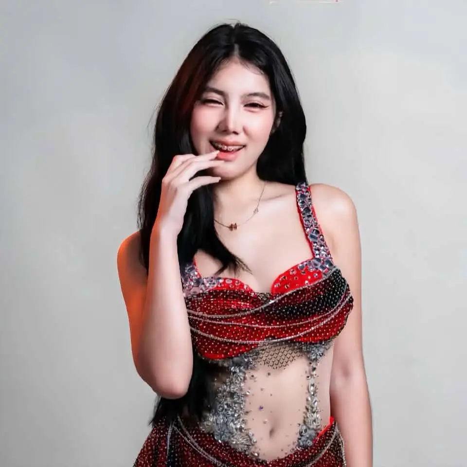 จำแทบไม่ได้ “น้องน้ำเพชร ตีสิบ” ลูกสาวตลกดัง โตเป็นสาวสวยแซ่บ 