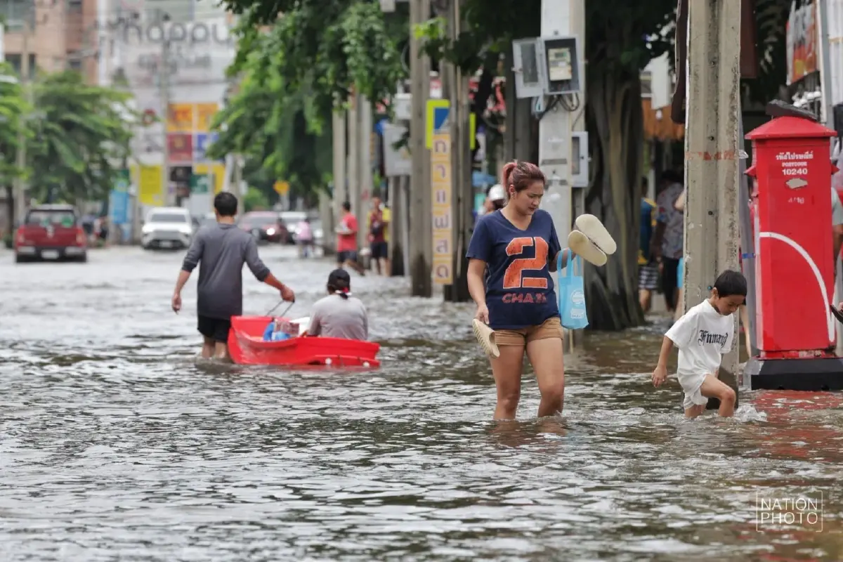 นักแสดงสาว ถามภาครัฐ 15 ปีหลังน้ำท่วมใหญ่ ทำไมแจ้งเตือนภัยยังช้า
