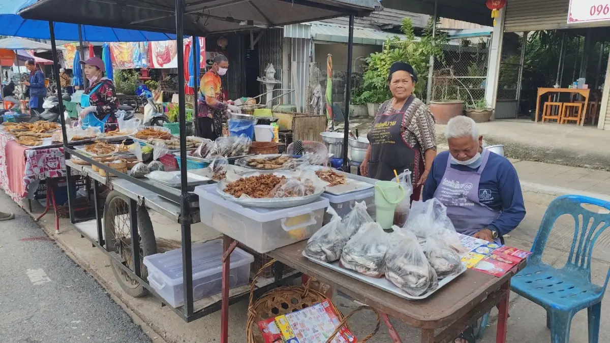 ชาวพิมายหนุนต่อ "ไทยช่วยไทยพลัส" บัตรคนจนขอสิทธิเท่ากัน
