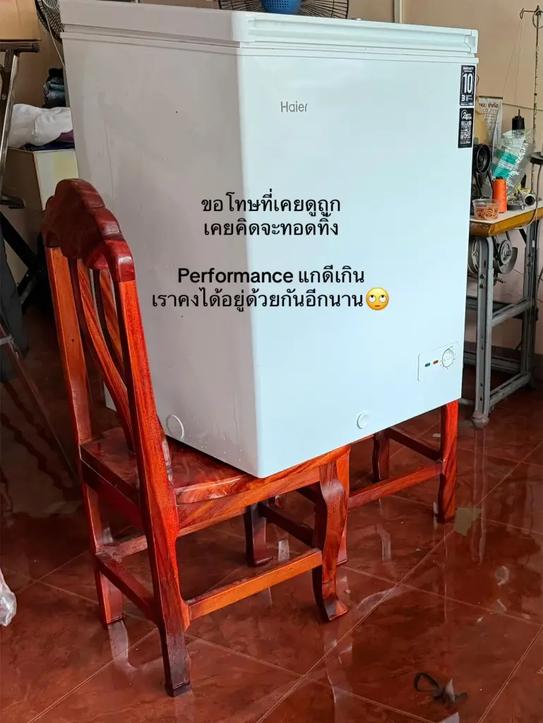 "ขอโทษที่เคยดูถูก" สาวรีวิวเก้าอี้ในตำนานแบกตู้เย็นหนีน้ำท่วม  