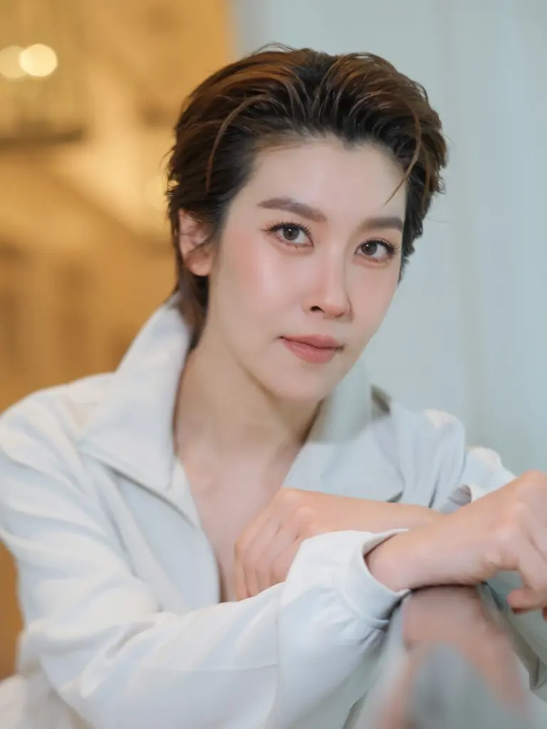 นักแสดงสาว ถามภาครัฐ 15 ปีหลังน้ำท่วมใหญ่ ทำไมแจ้งเตือนภัยยังช้า