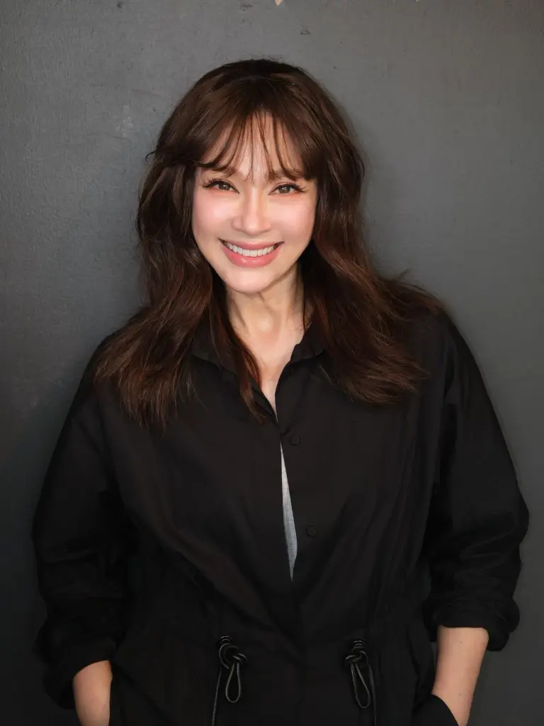 ภาพล่าสุด "แหม่ม คัทลียา" สวยปังในวัย 53 ปี เหมือนเข้าวงการมาใหม่ๆ