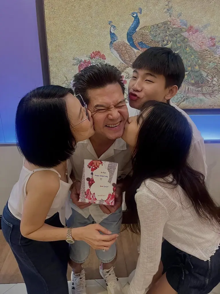 "น้องสุขใจ" ลูกชายเต๋า สมชาย  ผ่านทดสอบติด รด. แปลงโฉมตัดผมสั้น