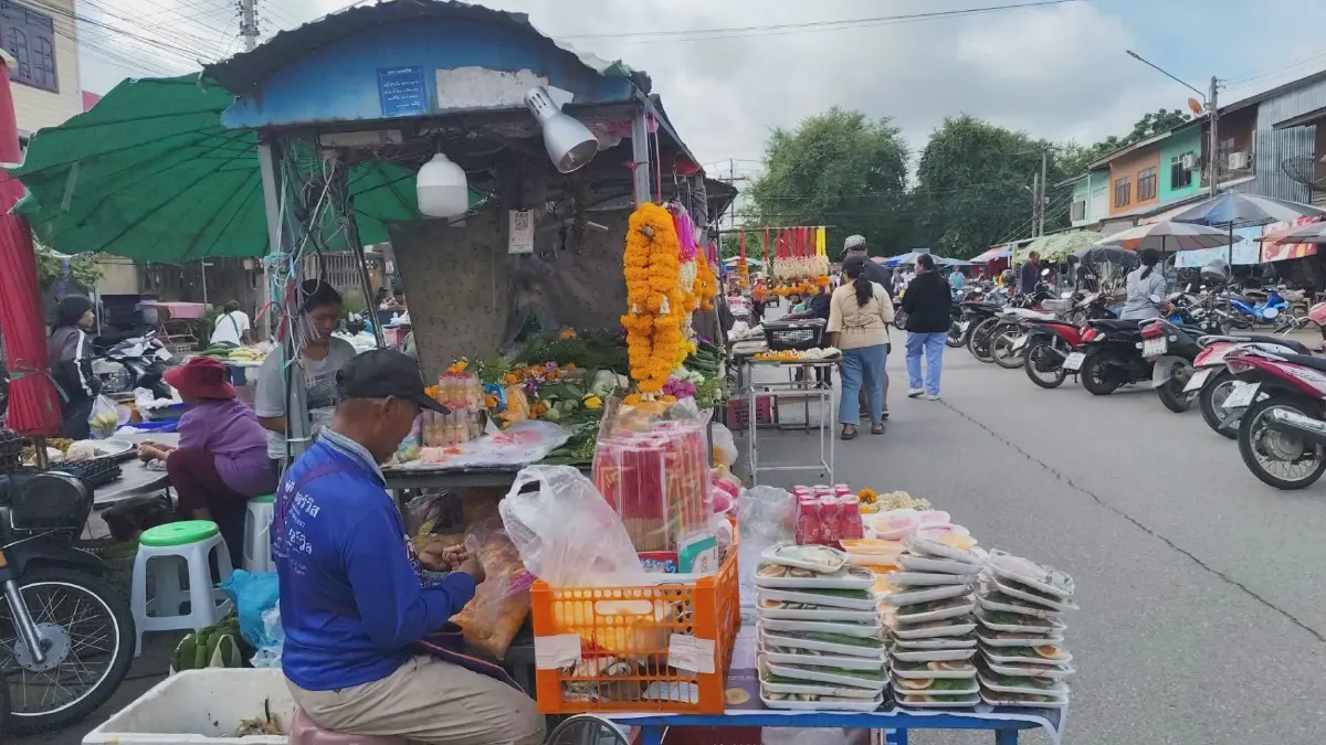 ชาวพิมายหนุนต่อ "ไทยช่วยไทยพลัส" บัตรคนจนขอสิทธิเท่ากัน