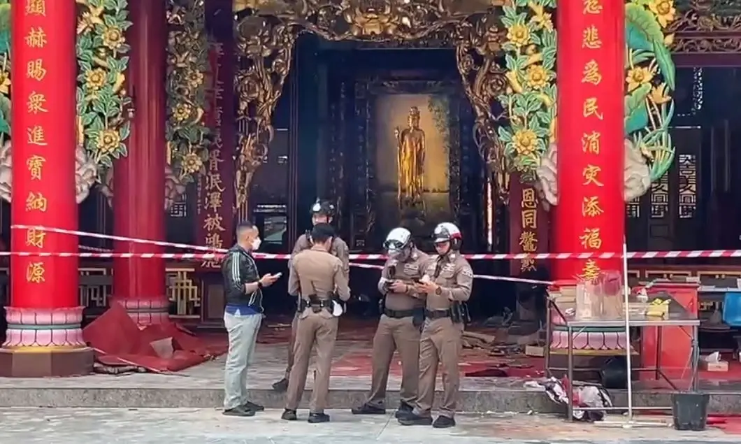 รู้แล้วสาเหตุรถพุ่งชนศาลเจ้าแม่กวนอิม คนขับวัย 78 เผยนาทีระทึก