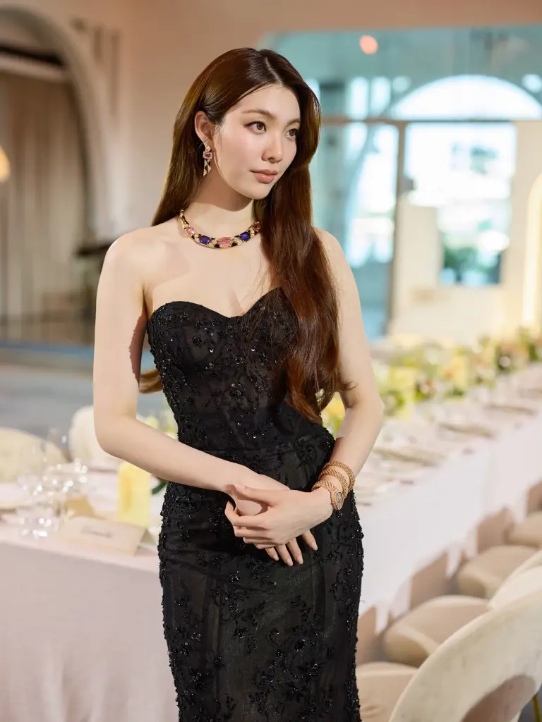 นักแสดงสาวฮอต จัดหนักลุคฮาโลวีน ออร่าความปังเต็มสิบไม่หัก