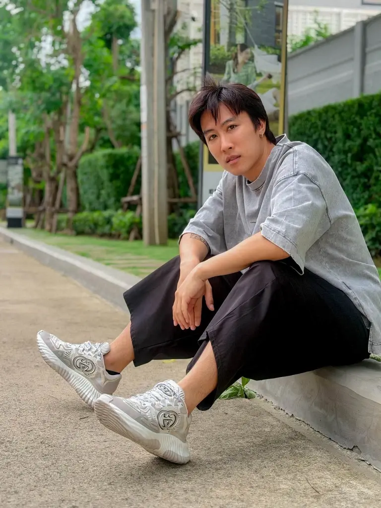 "ใจร้ายเกินไปไหม" นุ๊ก ธนดล เดือด ปาประทัดใส่ตึกรีโนเวท 