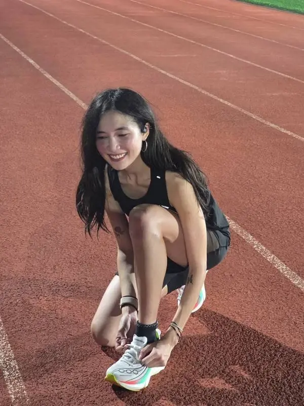 นักวิ่งสาวเสียชีวิตในวัย 25 ปี ล้มฟุบก่อนเข้าเส้นชัยเพียง 500 ม.