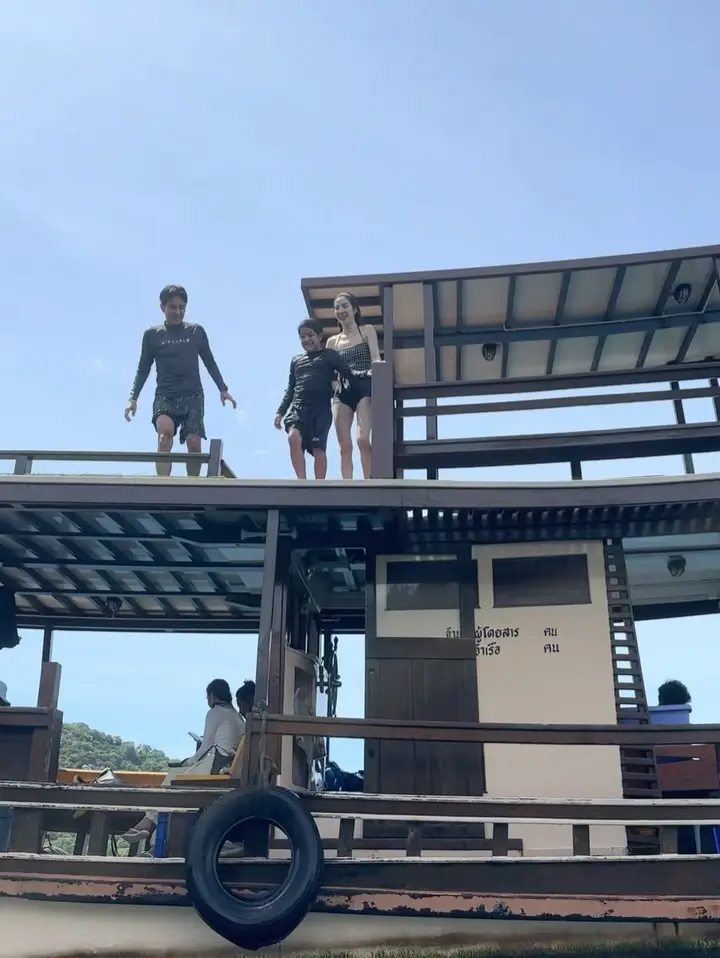 เอ้ก บุษกร โพสต์ภาพทริปทะเลคู่ กัปตัน ย้ำสถานะพ่อแม่ที่ดีของลูก