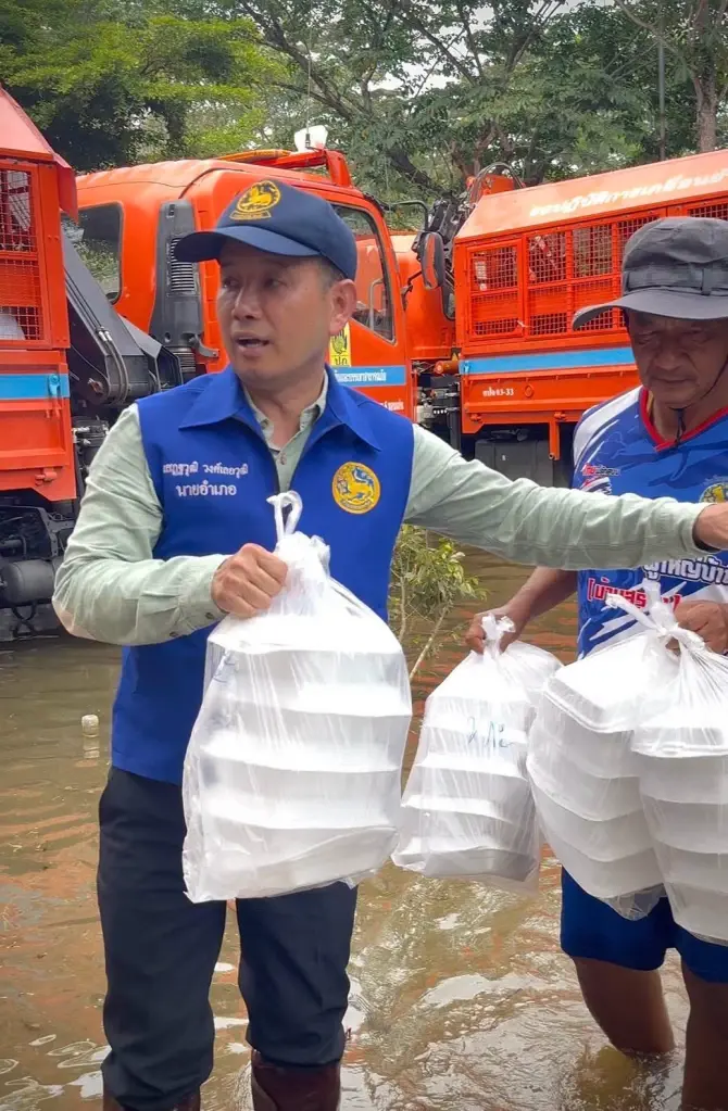 ส่องเสียงสะท้อนชาวบ้าน หลังคำสั่งเด้งด่วน "นายอำเภอบ้านสร้าง" เซ่นปมน้ำท่วม