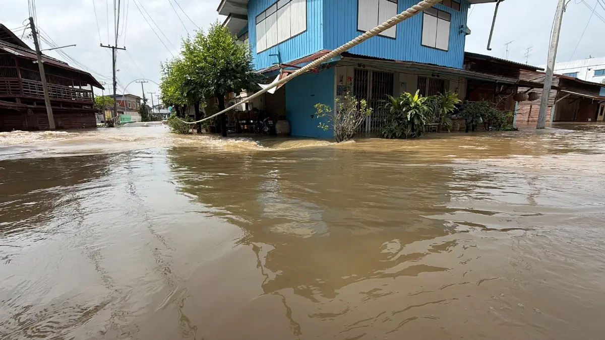 เพชรบุรีเตรียมประกาศ อ.เขาย้อยเขตภัยพิบัติ 9 ตำบลเร่งเยียวยาน้ำท่วม