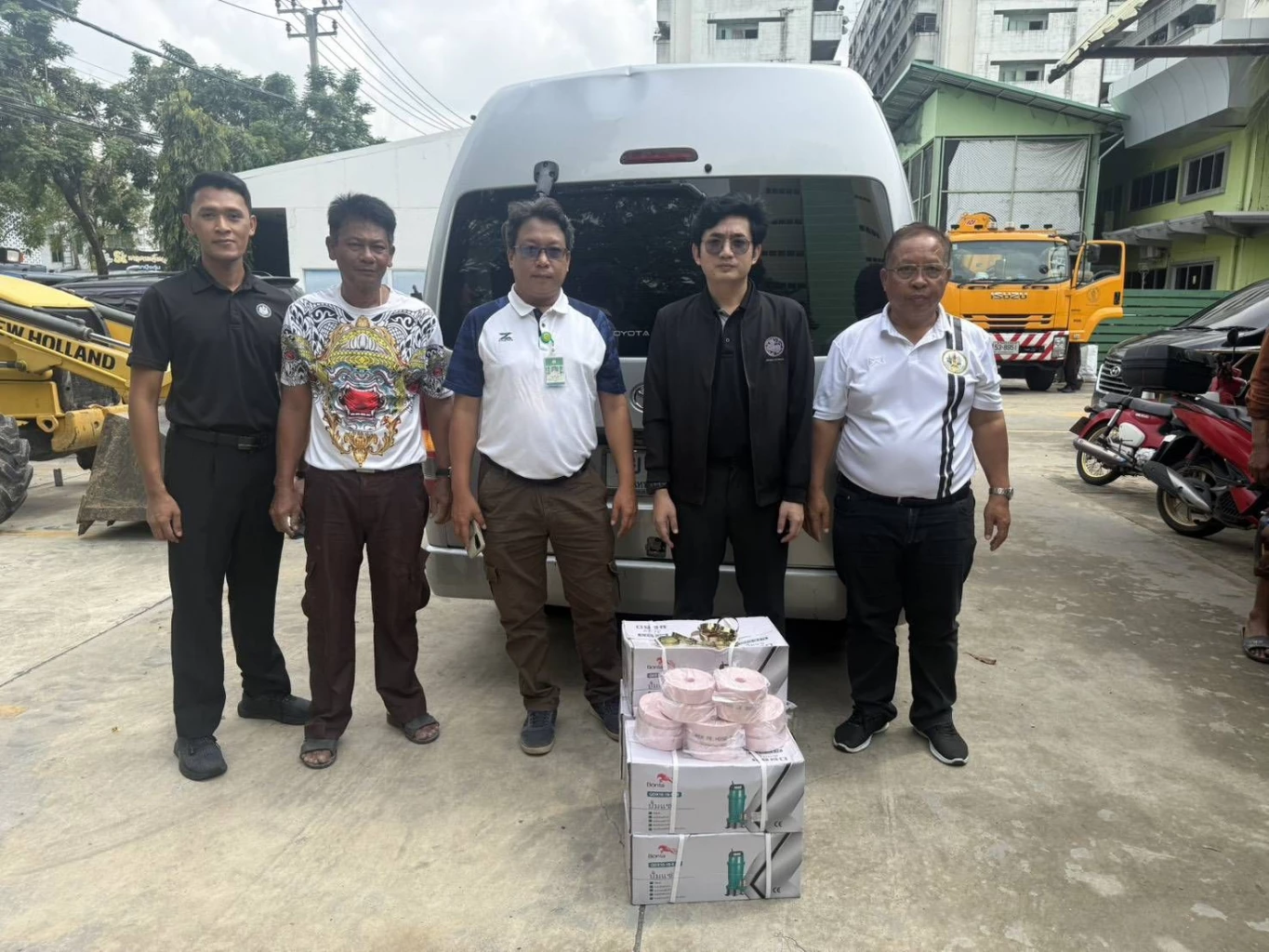 กระจายไดโว่ 300 ชุด! "เจเศรษฐ์" สั่งเร่งระบายน้ำบ้านเรือน หนุน EM ฟื้นฟู