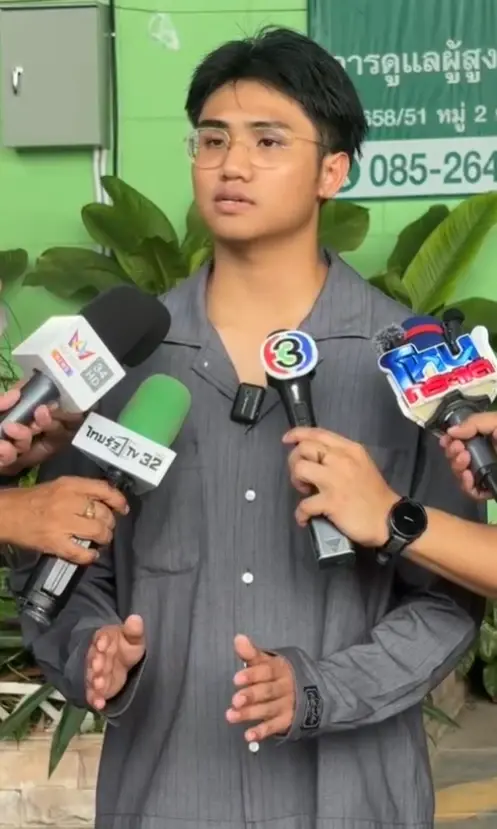 ไม่ธรรมดา "ลูกชายป้าแมว" เปิดประวัติการศึกษา จบสูงมาก