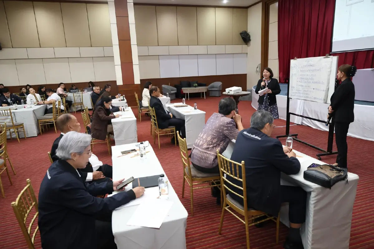 "เลขาธิการ สปส." เปิดประชุมติดตามงานความปลอดภัยในการทำงาน-คลินิกโรคจากการทำงาน