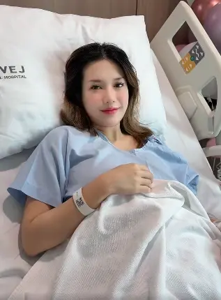 ถึงบางอ้อ “ฟารีดา” ยังไม่เผยโฉมลูกสาว หลังคลอดก่อนกำหนด