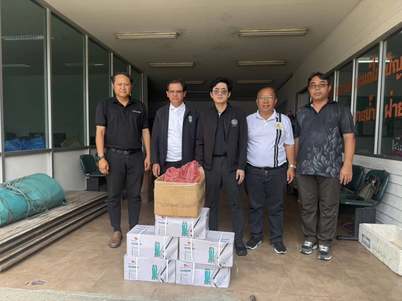กระจายไดโว่ 300 ชุด! "เจเศรษฐ์" สั่งเร่งระบายน้ำบ้านเรือน หนุน EM ฟื้นฟู