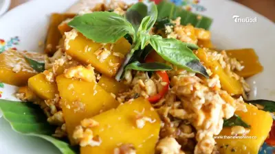 ง่ายแสนง่ายแต่อร่อยเกินต้าน "ฟักทองผัดไข่" เก็บสูตรกันได้เลย