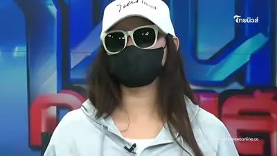 เผ็ดขั้นสุด "อดีตเมีย" แฉสาเหตุหย่าบอสพอล มีบอสอีกคน อาสาจะมาดูแลผัวให้ เผ็ดขั้นสุด "อดีตเมีย" แฉสาเหตุหย่าบอสพอล มีบอสอีกคน อาสาจะมาดูแลผัวให้